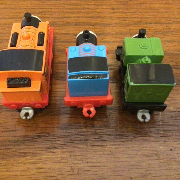 Lot 2 Thomas & Friends Take N Play Die Cast Trains NIA LUKE + 1 Plastic THOMAS - Picture 7 of 8